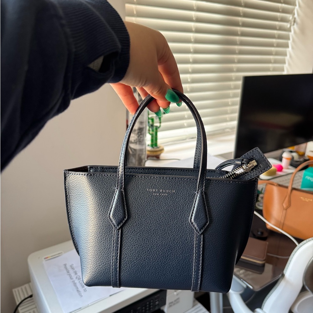 Tory Burch Perry Mini Tote Navy Pebbled Leather Top Handle Crossbody 💙